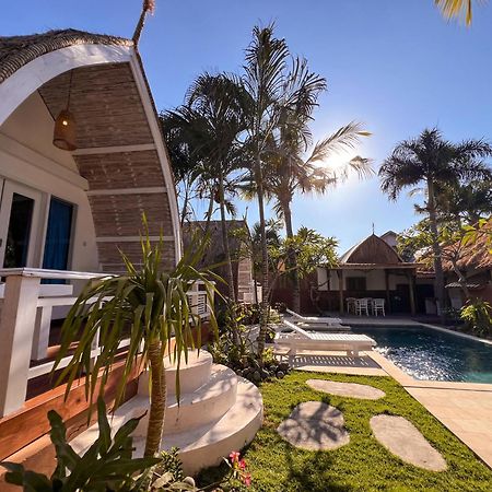 Coconut Dream Villas ギリ・トラワンガン エクステリア 写真