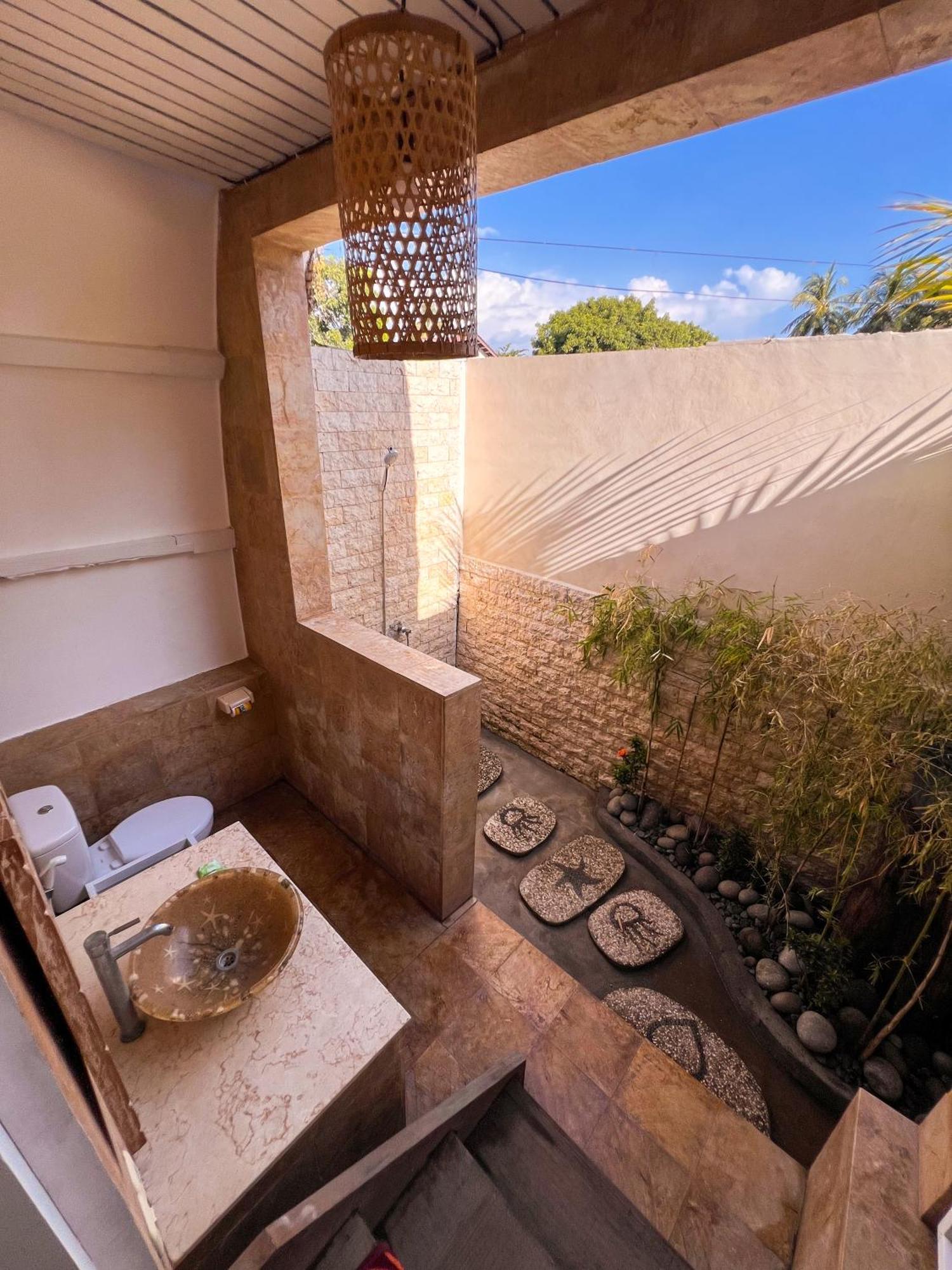 Coconut Dream Villas ギリ・トラワンガン エクステリア 写真