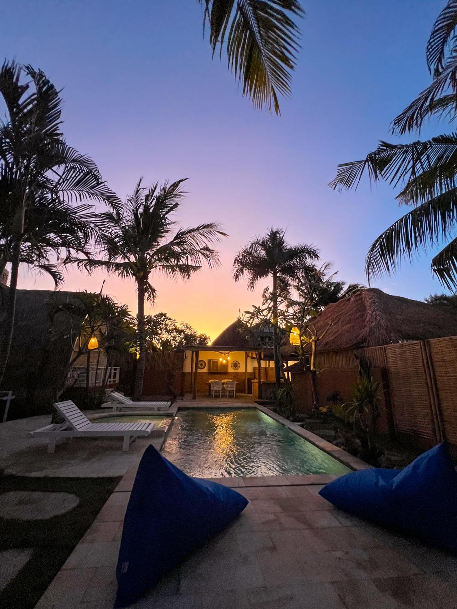 Coconut Dream Villas ギリ・トラワンガン エクステリア 写真