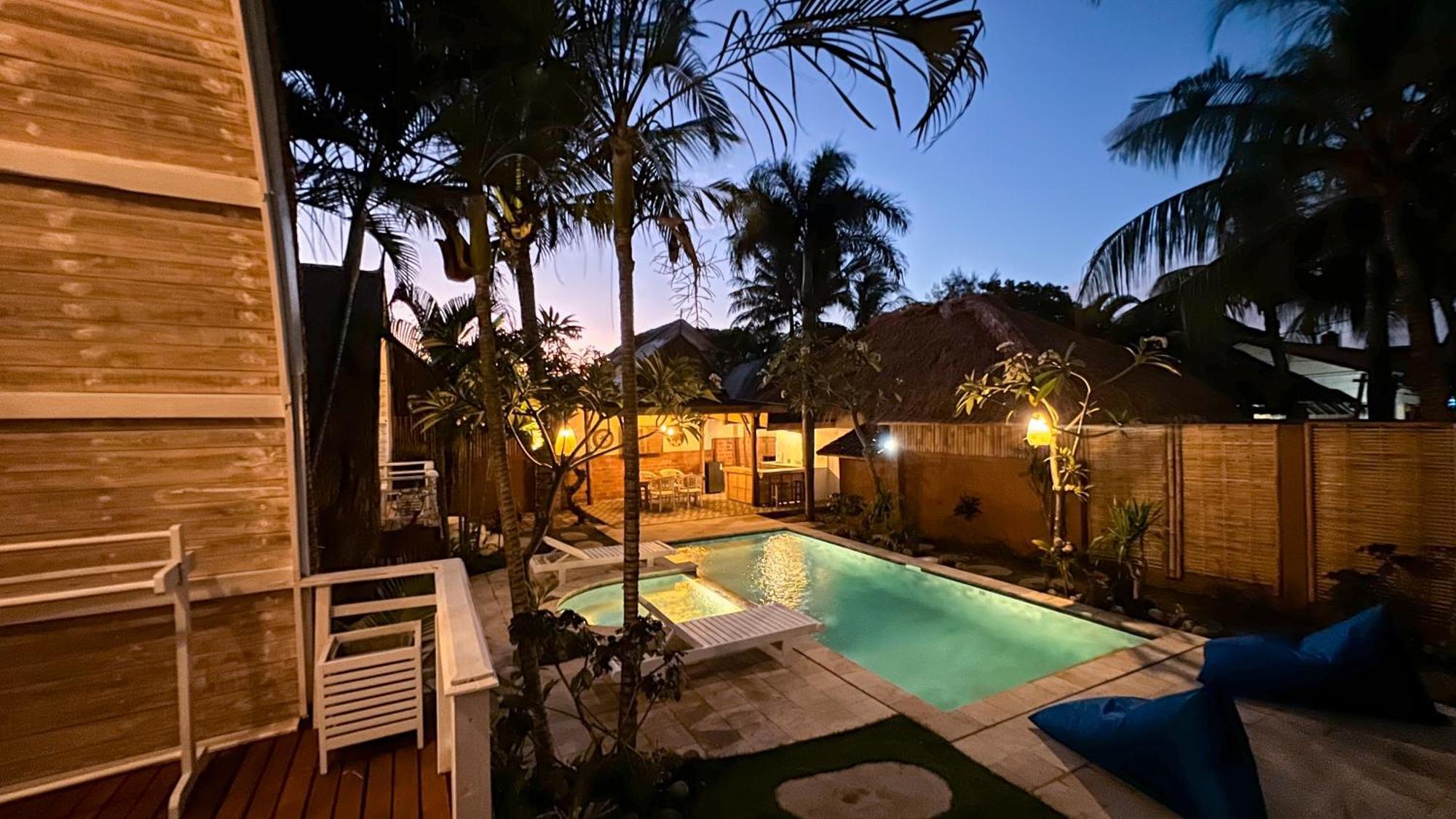 Coconut Dream Villas ギリ・トラワンガン エクステリア 写真
