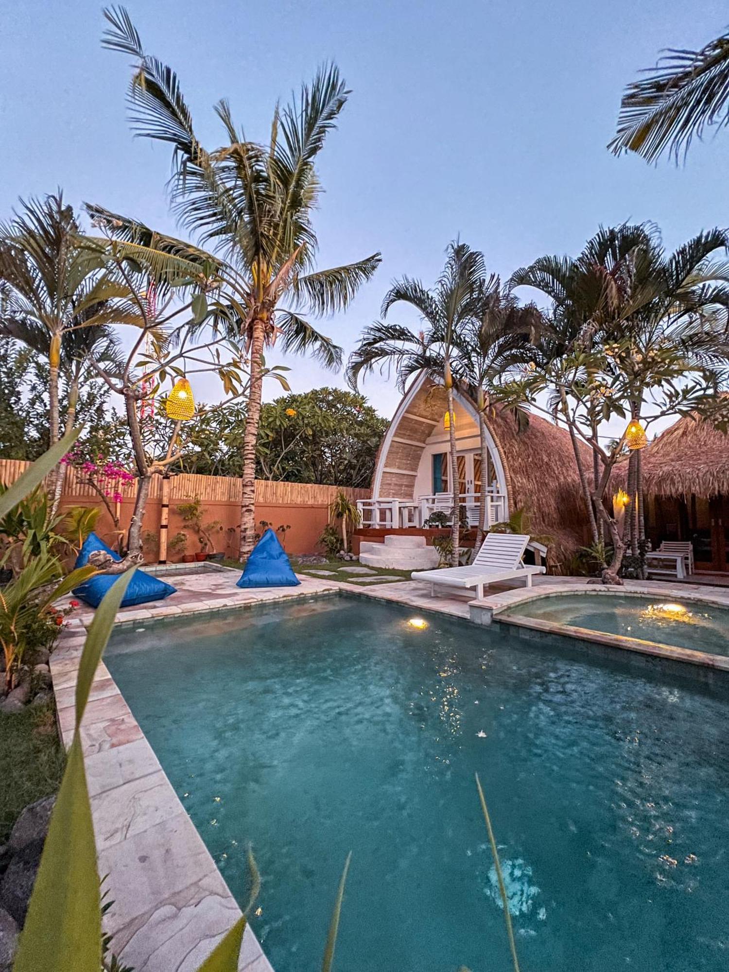 Coconut Dream Villas ギリ・トラワンガン エクステリア 写真